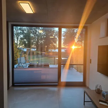 Seestudio Plau Am Modern Mit Seeblick Apartment *